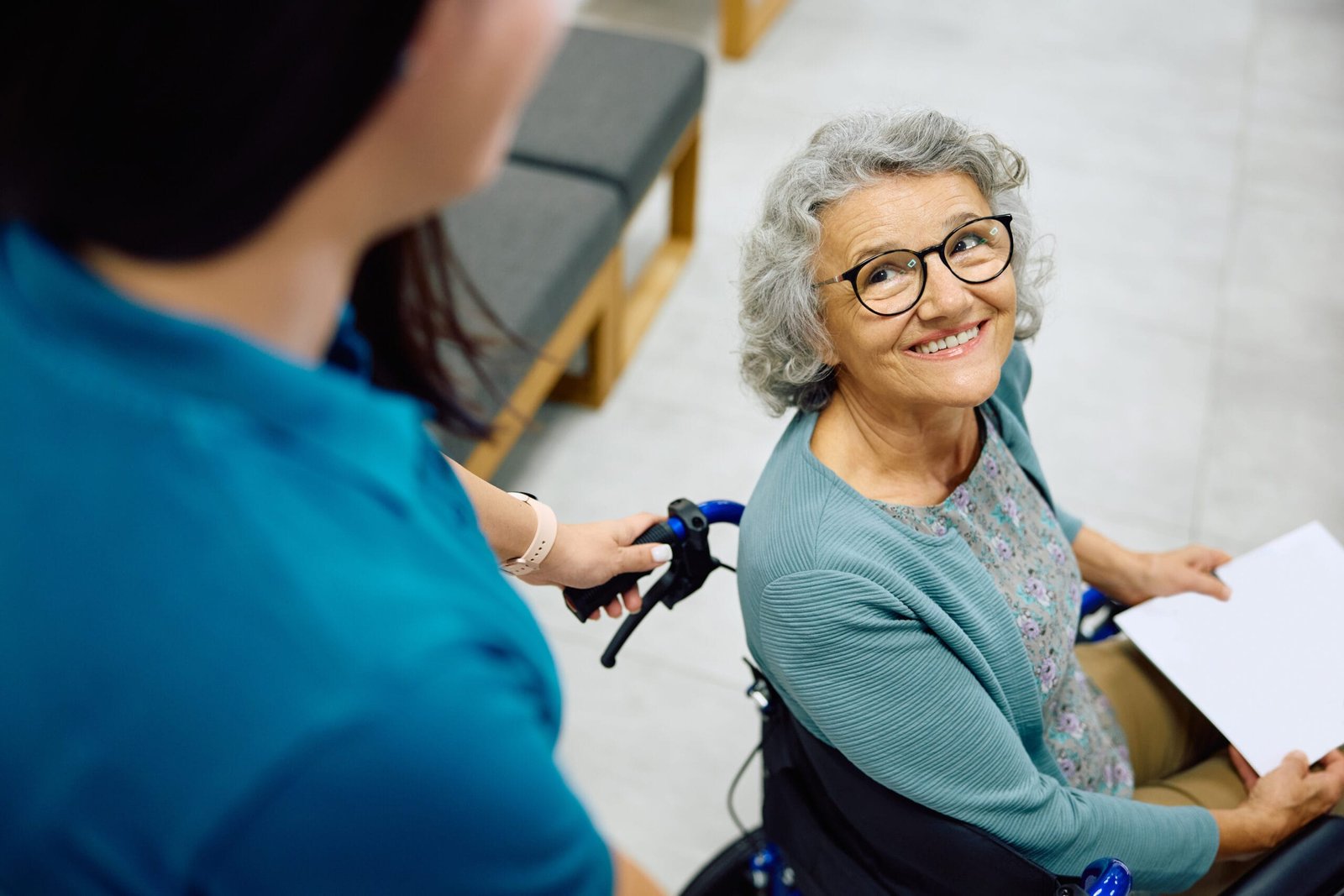 Cuidadoras a domicilio en Badalona con trato cercano